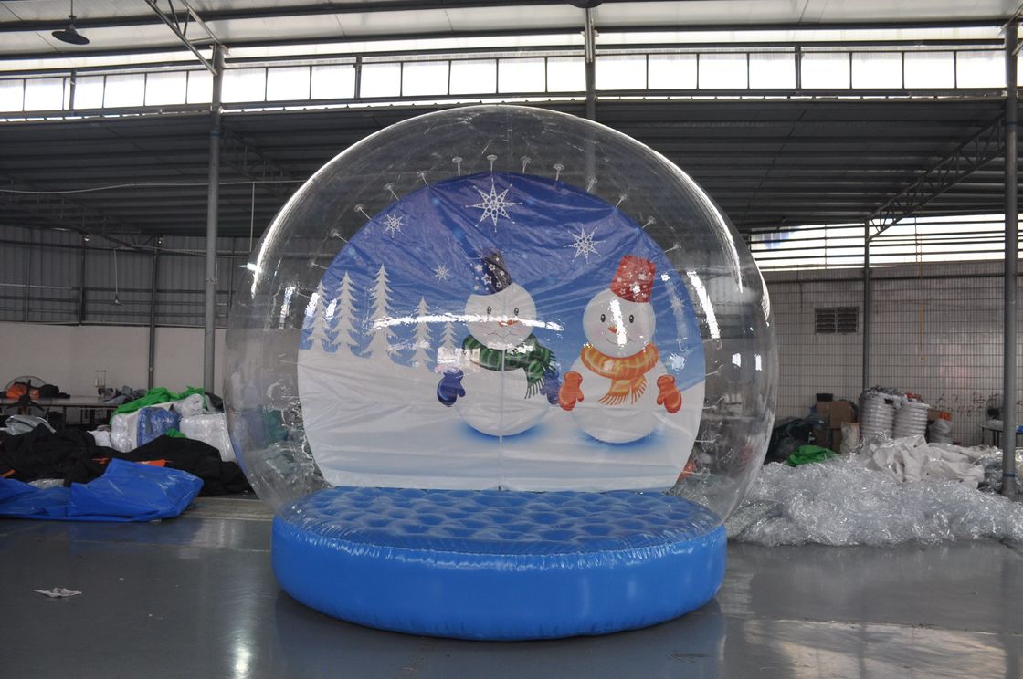 Запас на шариках шоу снега продажи раздувных, глобус снега рождества, раздувной шарик дисплея рождества для украшения поставщик